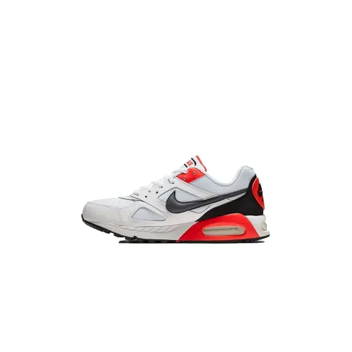 나이키 Air Max IVO 운동화 142635662