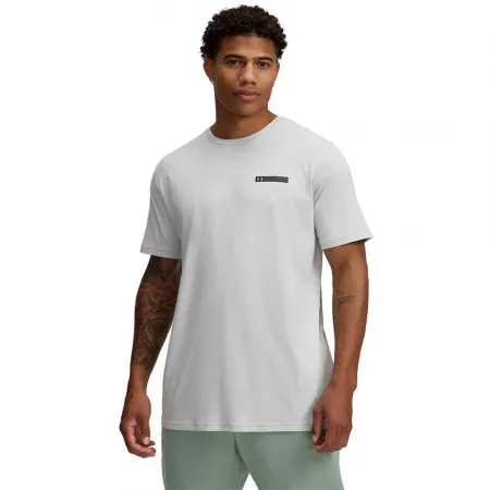 언더아머 Left Chest Strip 로고 반팔 티셔츠 141474845