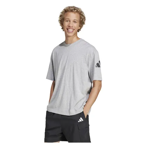 아디다스 Essentials Loose Fit 3 Bar 로고 반팔 티셔츠 141516112