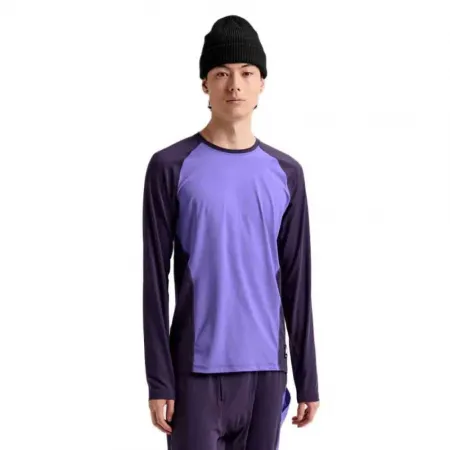버튼 Synthetic Lightweight Crewneck 긴팔 이너웨어 8143381052